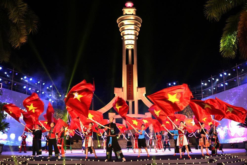 "Khúc tráng ca hòa bình"-một trong các đề cử Chương trình của năm.