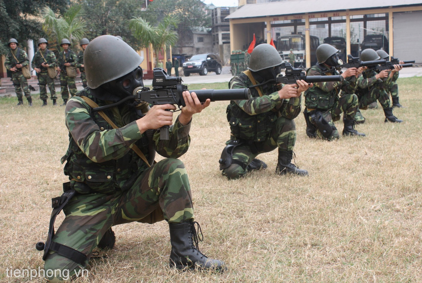  Ngắm trúng mục tiêu, sẵn sàng tiêu diệt đối tượng khủng bố