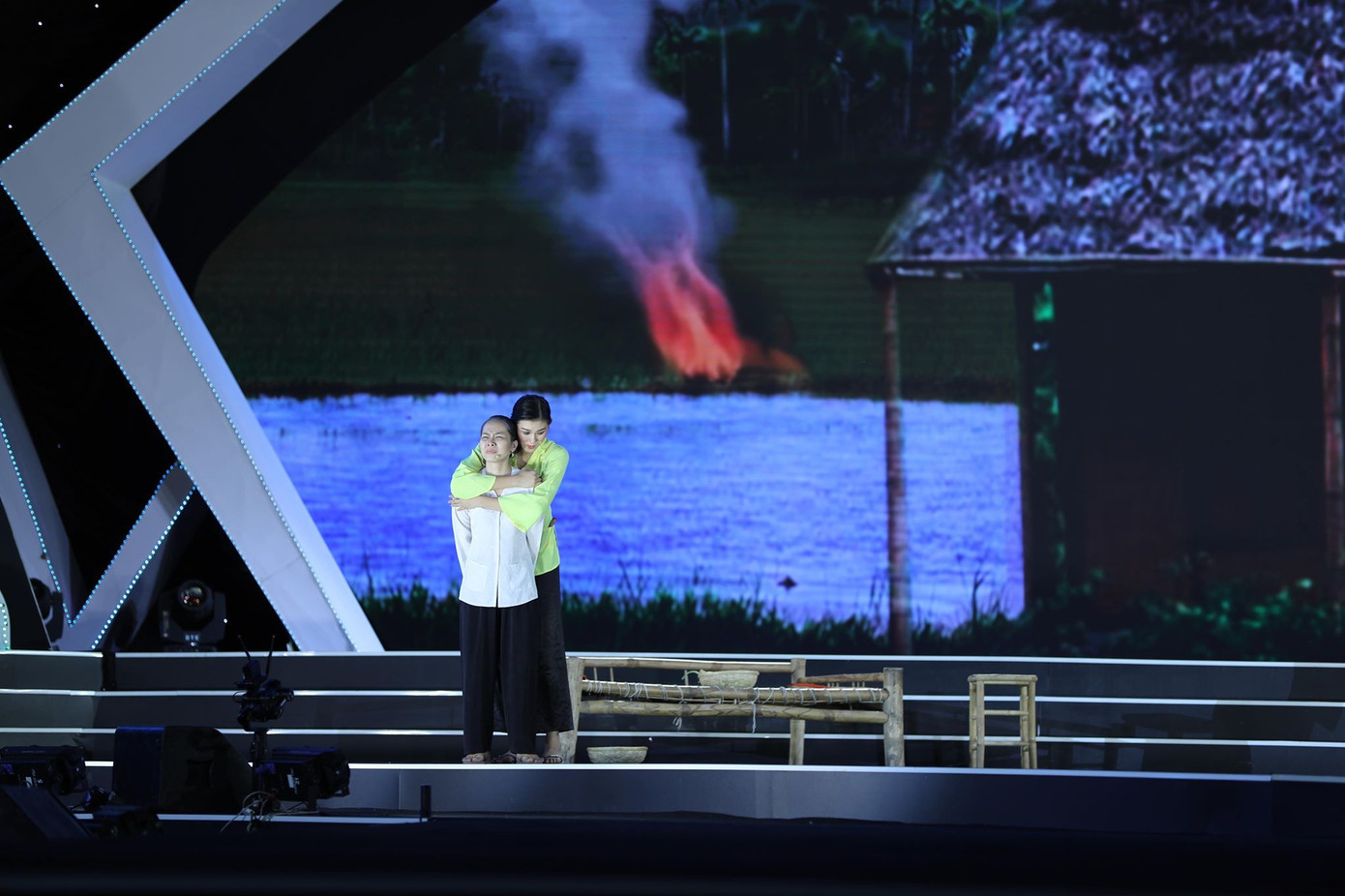 Người đẹp Thời trang và chung khảo Người đẹp Tài năng HHVN 2018 ảnh 6