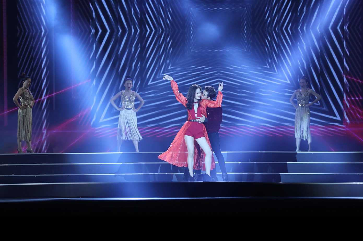 Người đẹp Thời trang và chung khảo Người đẹp Tài năng HHVN 2018 ảnh 10