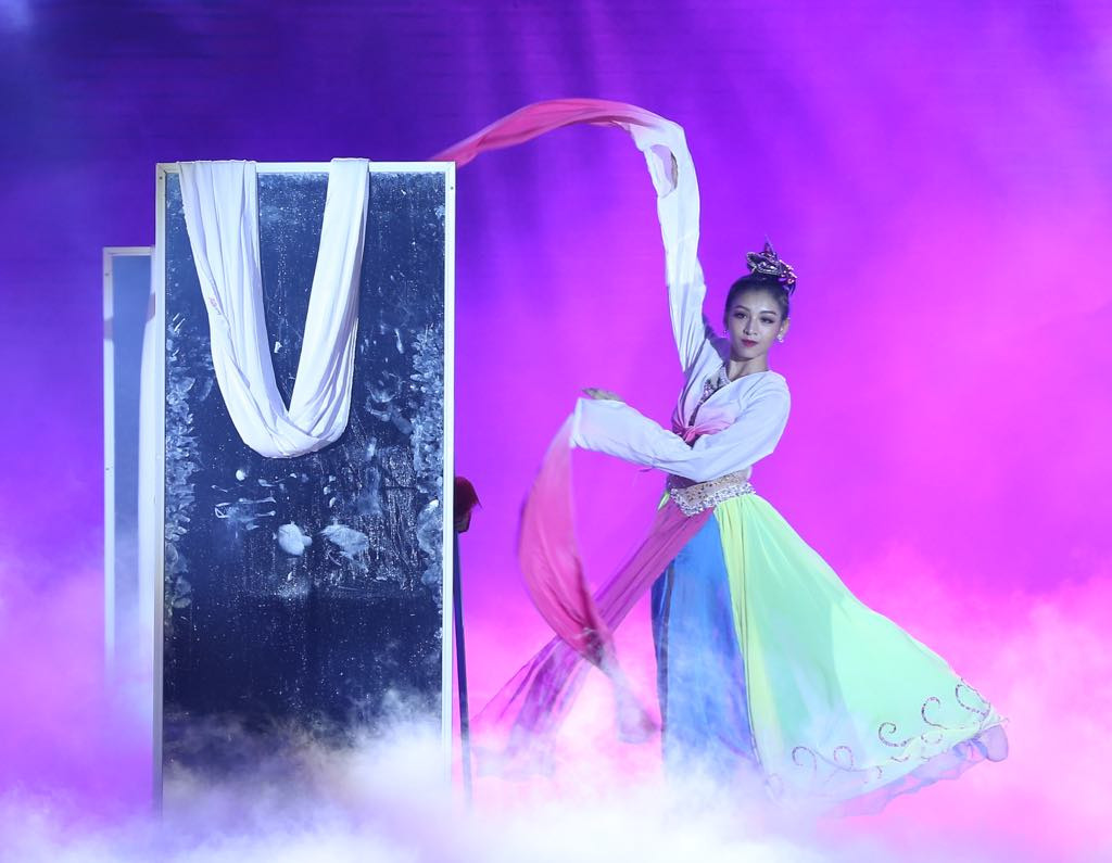 Người đẹp Thời trang và chung khảo Người đẹp Tài năng HHVN 2018 ảnh 2