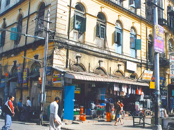 Một góc phố Rangoon. Một góc phố Rangoon