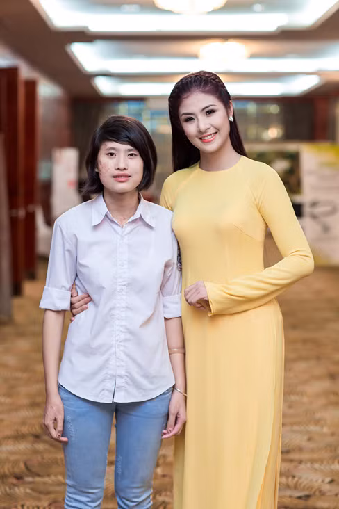 Ngọc Hân và em Nguyễn Thanh Huyền