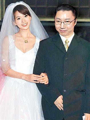 Với tỷ phú Khưu Sỹ Khải Với tỷ phú Khưu Sỹ Khải