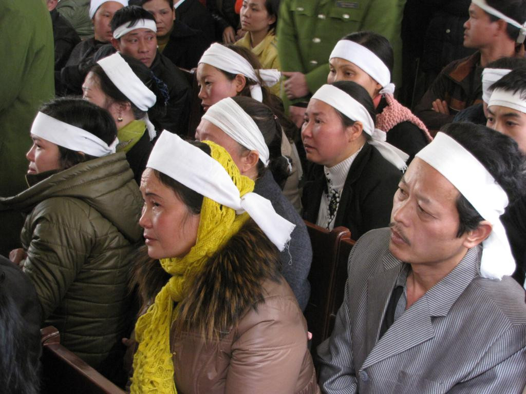 Đối lập với sự lành lùng của 