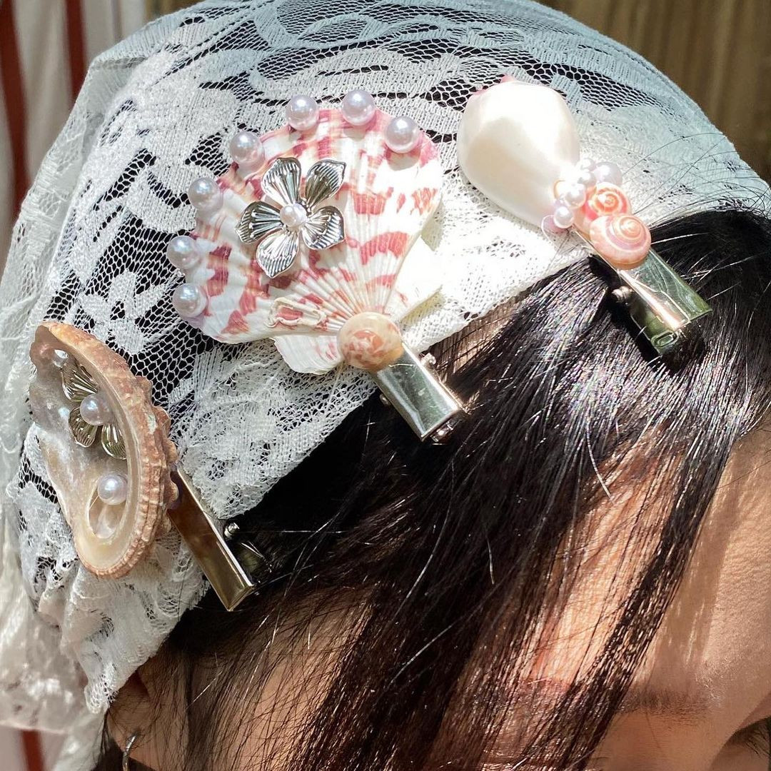 Thiết kế xinh xắn, đậm vibe mùa Hè mà không bị "sến". Ảnh: @aerewear