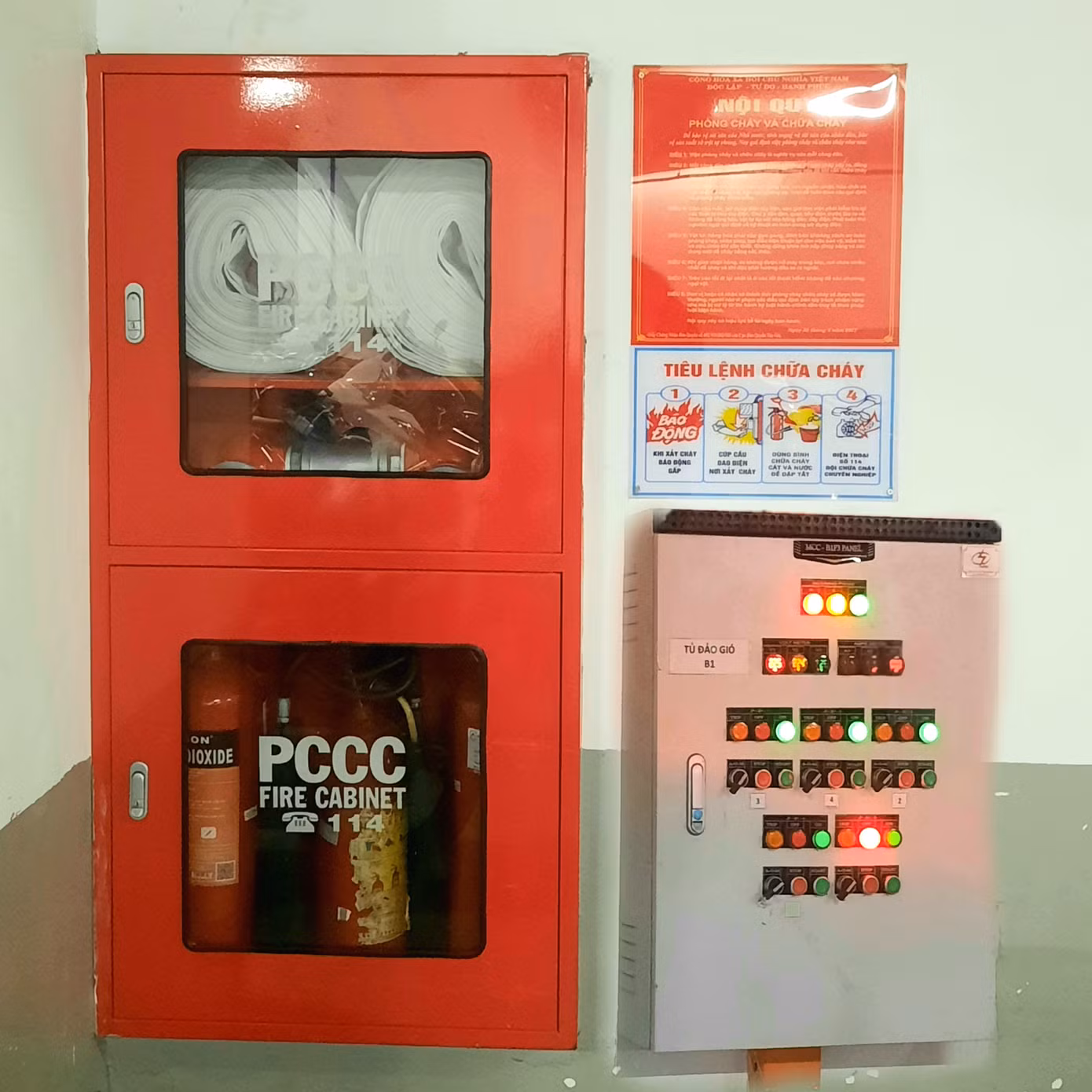 Thiết bị phòng cháy chữa cháy được trang bị ở hầm xe trường Đại học Kinh tế TP.HCM.