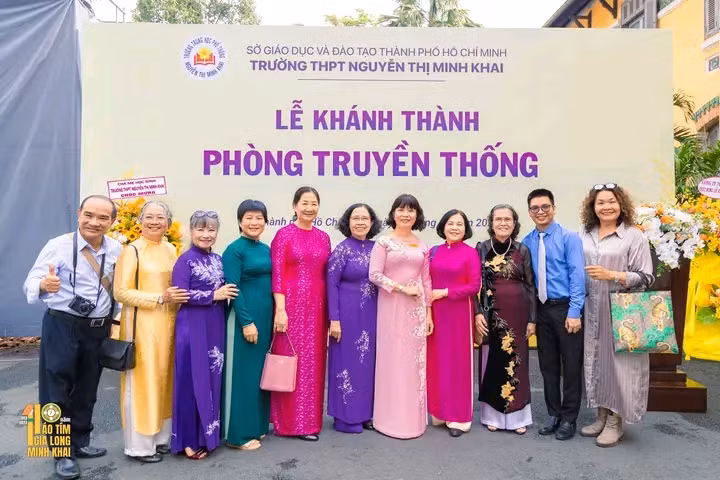 Nguồn: Fanpage 110 năm Áo Tím - Gia Long - Minh Khai.