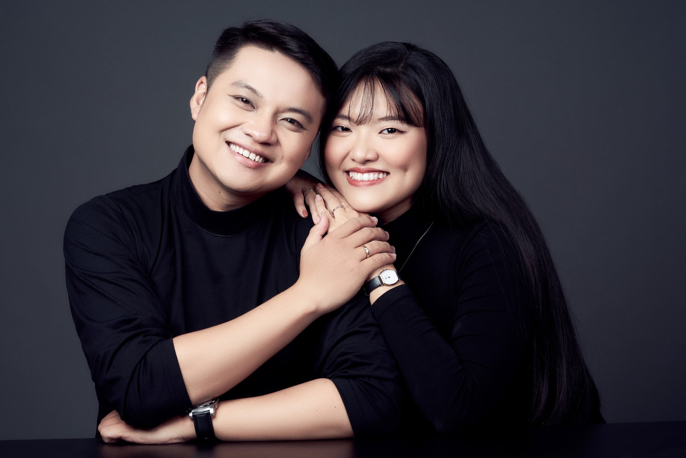 Thầy Hứa Lâm Phong (trái). Ảnh: NVCC Thầy Hứa Lâm Phong (trái). Ảnh: NVCC