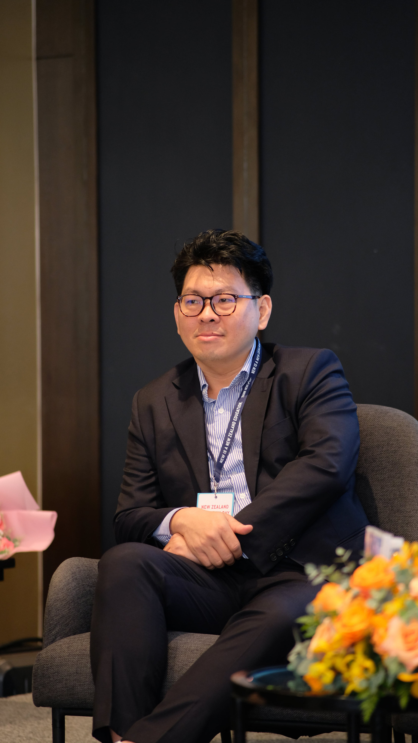 Anh Dave Quách đã có 3 năm nghiên cứu và sáng tạo thành công tơ sợi từ lá dứa - sản phẩm bền vững được truyền cảm hứng từ New Zealand. Ảnh: Kim Bảo Anh Dave Quách đã có 3 năm nghiên cứu và sáng tạo thành công tơ sợi từ lá dứa - sản phẩm bền vững được truyền cảm hứng từ New Zealand. Ảnh: Kim Bảo