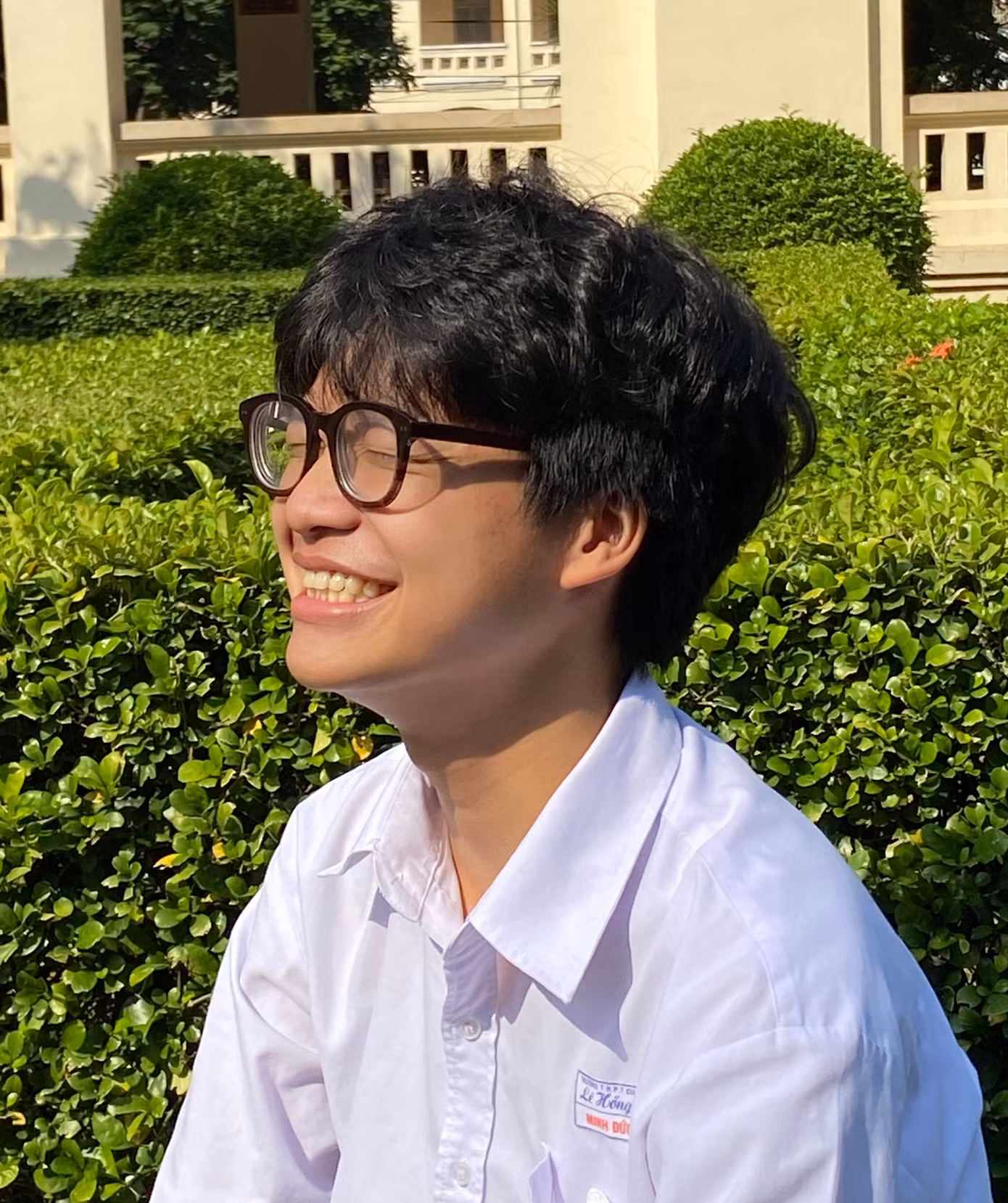 Bạn Minh Đức - thành viên Câu Lạc Bộ Báo Chí chuyên Lê Hồng Phong.