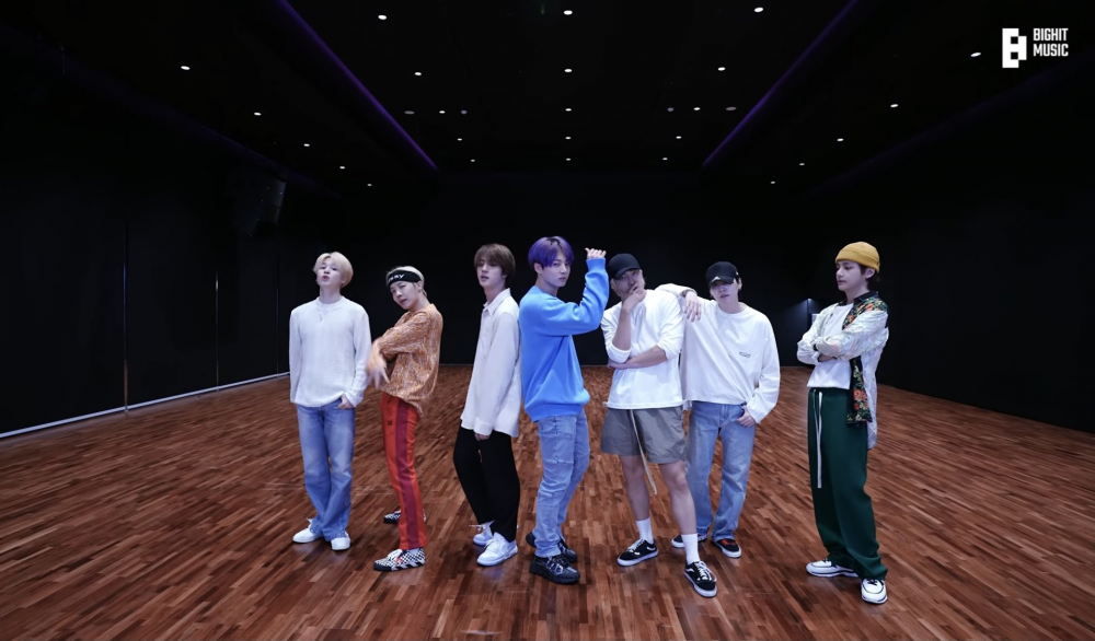 Các bản dance practice của nghệ sĩ K-Pop luôn thu hút người hâm mộ. Ảnh: BigHit