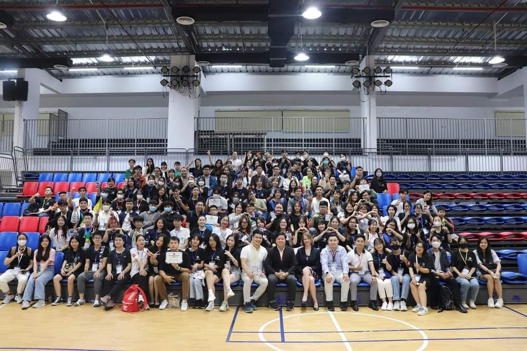 Các thí sinh và tình nguyện viên tham gia giải đấu năm 2022. Các thí sinh và tình nguyện viên tham gia giải đấu năm 2022.