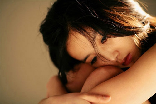 Bi kịch người vợ đẹp bỏ chồng theo đại gia - 1