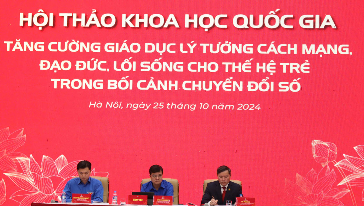 Các đại biểu chủ trì Hội thảo. Ảnh: Bảo Anh Các đại biểu chủ trì Hội thảo. Ảnh: Bảo Anh