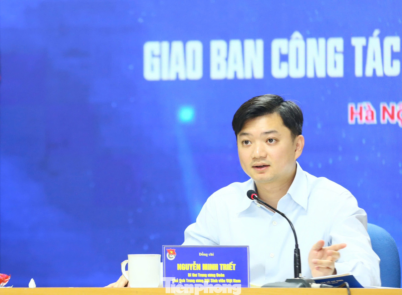Anh Nguyễn Minh Triết – Bí thư T.Ư Đoàn, Chủ tịch T.Ư Hội SVVN chủ trì hội nghị. Ảnh: Bảo Anh