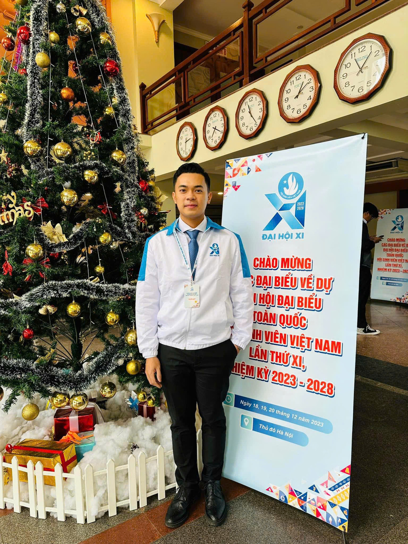 Anh Huỳnh Tấn Đạt - Chủ tịch Hội Sinh viên Việt Nam tại Úc nhiệm kỳ III (2024 – 2026). Anh Huỳnh Tấn Đạt - Chủ tịch Hội Sinh viên Việt Nam tại Úc nhiệm kỳ III (2024 – 2026).