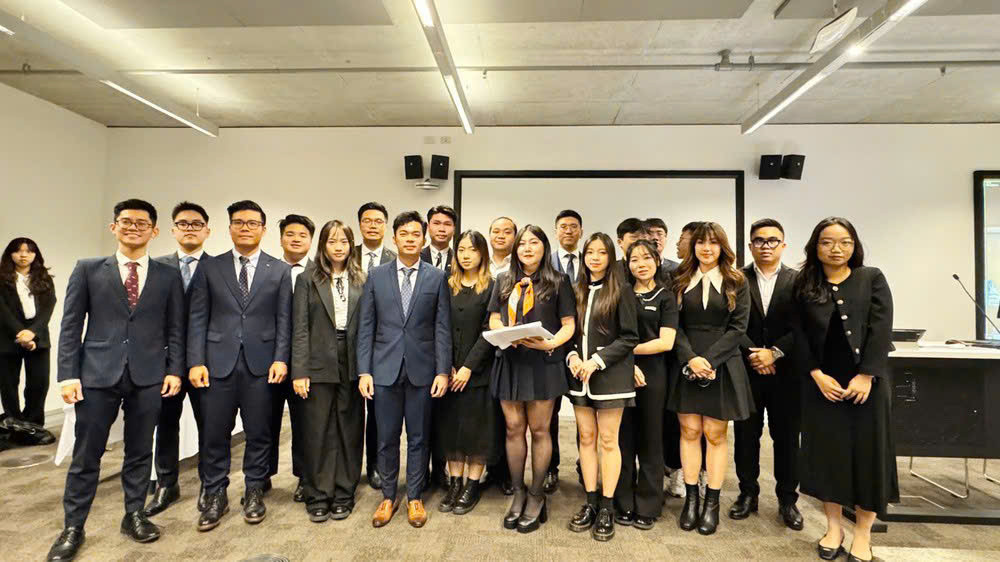 Ban Chấp hành Hội Sinh viên Việt Nam tại Úc nhiệm kỳ 2024 - 2026. Ban Chấp hành Hội Sinh viên Việt Nam tại Úc nhiệm kỳ 2024 - 2026.