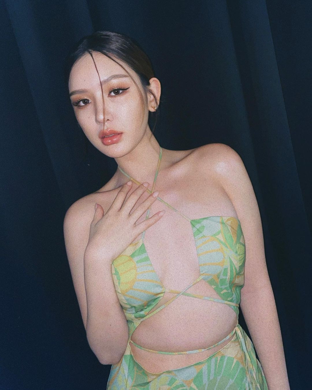 Malin Sae-lim có trang instagram cá nhân với hơn 340.000 người theo dõi. Cô là một trong những thí sinh có sức ảnh hưởng nhất trên mạng xã hội tại cuộc thi Miss Grand Phuket 2024.