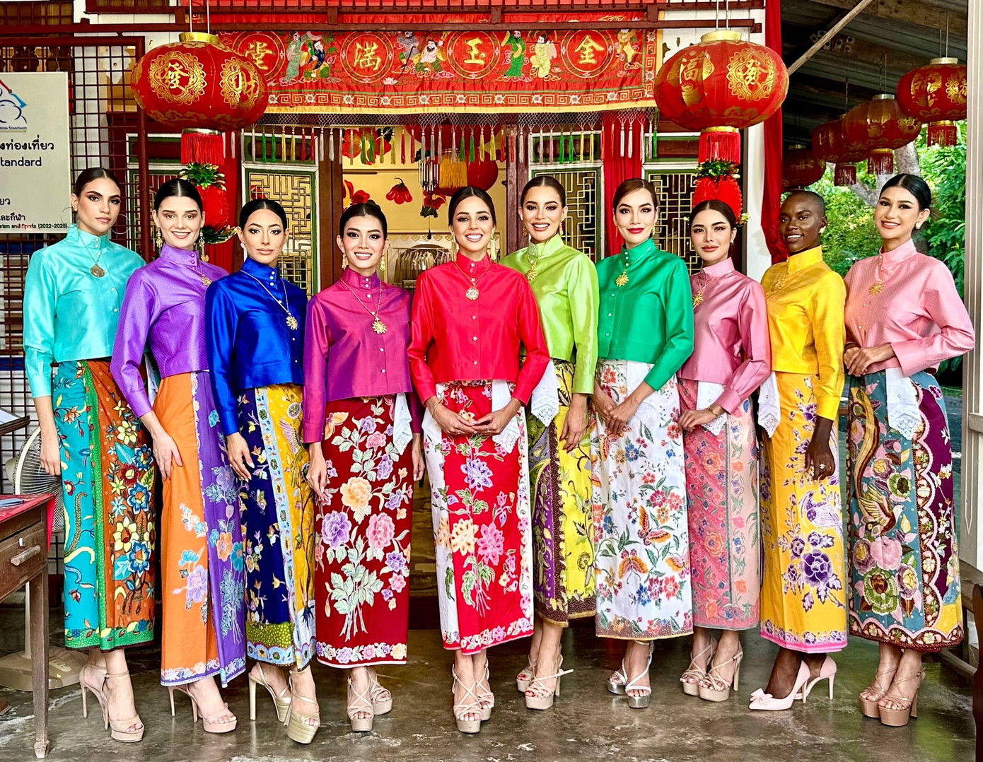Cũng trong thời gian tại Phuket, top 10 Miss Grand International 2023 có dịp khám phá, trải nghiệm văn hóa địa phương.