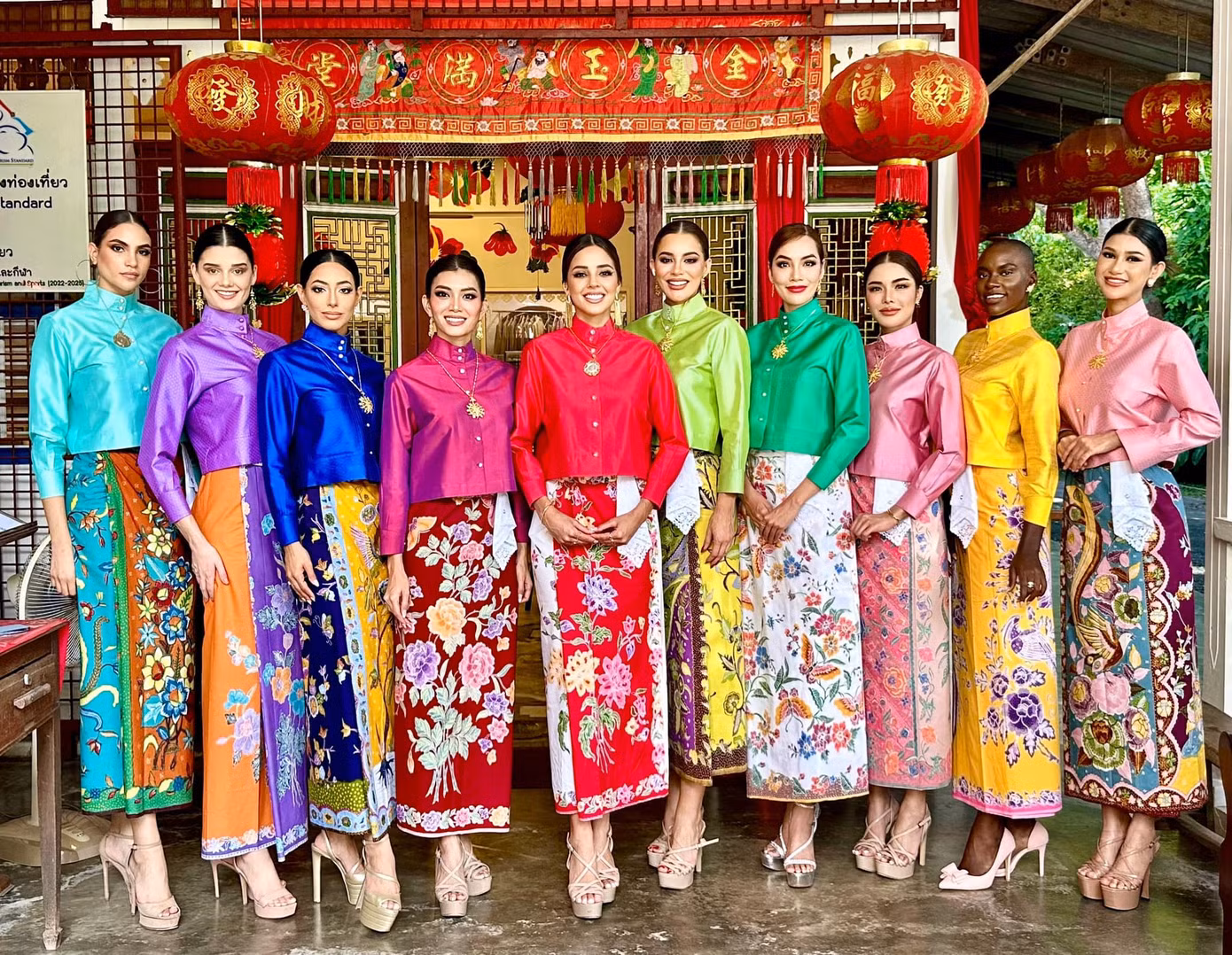 Cũng trong thời gian tại Phuket, top 10 Miss Grand International 2023 có dịp khám phá, trải nghiệm văn hóa địa phương.