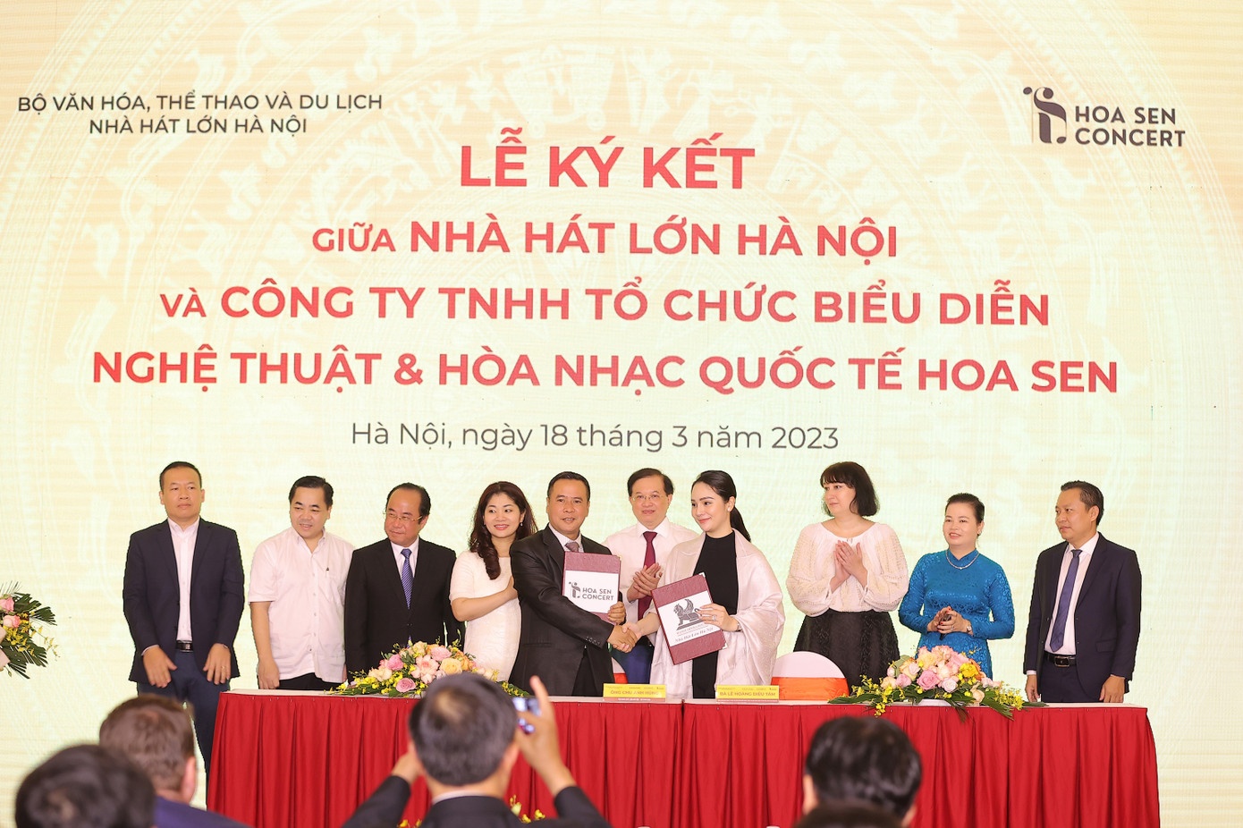 Nhà Hát Lớn Hà Nội và Hoa Sen Concert ký kết phối hợp tổ chức nhiều sự kiện âm nhạc lớn trong thời gian tới Nhà Hát Lớn Hà Nội và Hoa Sen Concert ký kết phối hợp tổ chức nhiều sự kiện âm nhạc lớn trong thời gian tới
