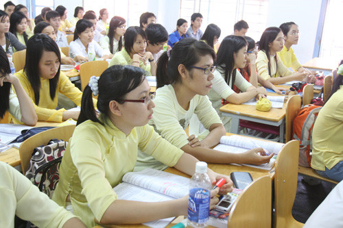 Mô hình trường ĐH tư thục lợi nhuận hay phi lợi nhuận vẫn còn gây tranh cãi. Trong ảnh: Sinh viên trường ĐHDL Văn Lang. Ảnh: Đ.N.T