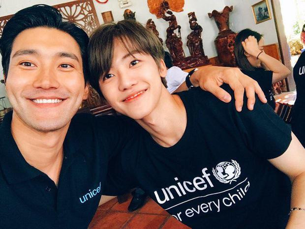 Jeamin cùng Siwon (Super Junior) đến Việt Nam với vai trò đại sứ UNICEF. Jeamin cùng Siwon (Super Junior) đến Việt Nam với vai trò đại sứ UNICEF.