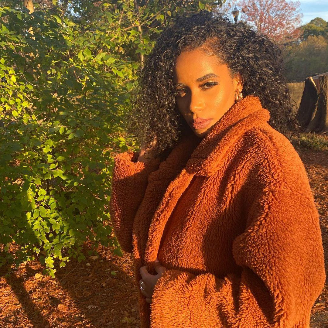 Thời điểm đó, công chúng rất ủng hộ Toni-Ann Singh vì cô rất xứng đáng với danh hiệu Hoa hậu. Tuy nhiên, khán giả vẫn cho rằng ở cô trình độ học thức, ngoại giao, ứng xử và đặc biệt là khả năng ca hát xuất chúng vẫn được đánh giá là nổi trội hơn yếu tố ngoại hình.