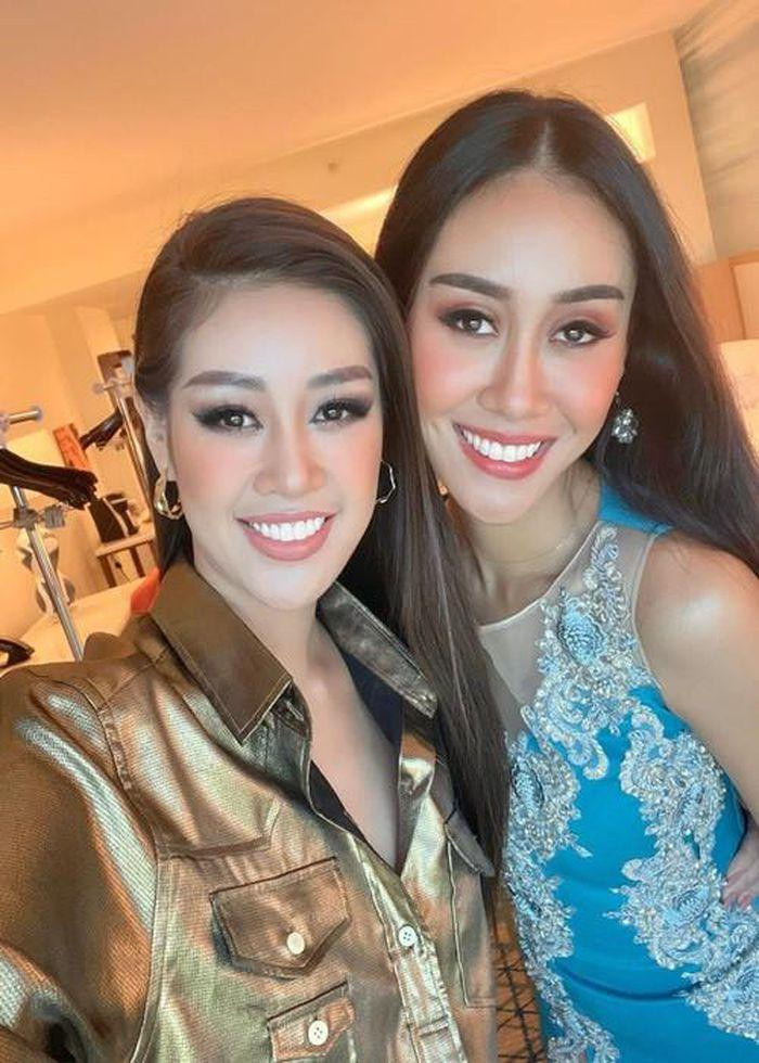 Francisca Luhong James là bạn thân của Khánh Vân tại Miss Universe 2020. Francisca Luhong James là bạn thân của Khánh Vân tại Miss Universe 2020.
