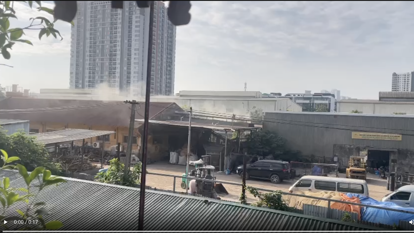 Khu vực kho hàng tại số 37 ngõ 67 phố Đức Giang. Ảnh: TH Khu vực kho hàng tại số 37 ngõ 67 phố Đức Giang. Ảnh: TH