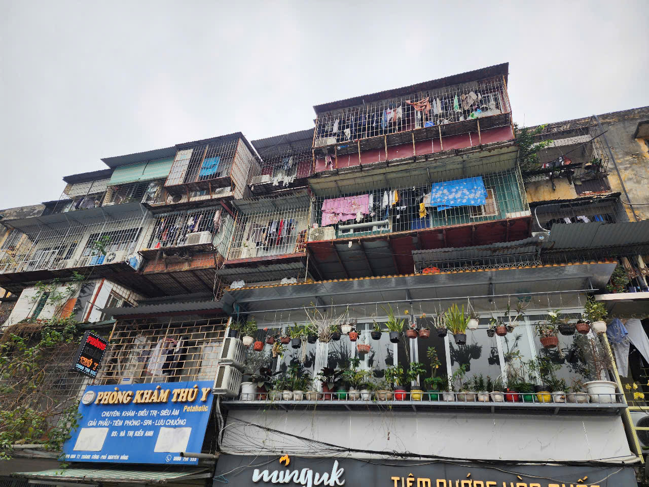 Chung cư, tập thể cũ chờ cải tạo trên địa bàn thành phố Hà Nội Chung cư, tập thể cũ chờ cải tạo trên địa bàn thành phố Hà Nội