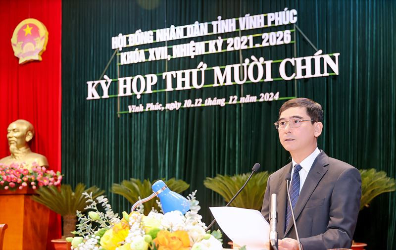 Ông Dương Văn An - Bí thư Tỉnh ủy, Trưởng Đoàn Đại biểu Quốc hội tỉnh Vĩnh Phúc, phát biểu chỉ đạo kỳ họp. Ảnh: Cổng thông tin điện tử Vĩnh Phúc Ông Dương Văn An - Bí thư Tỉnh ủy, Trưởng Đoàn Đại biểu Quốc hội tỉnh Vĩnh Phúc, phát biểu chỉ đạo kỳ họp. Ảnh: Cổng thông tin điện tử Vĩnh Phúc