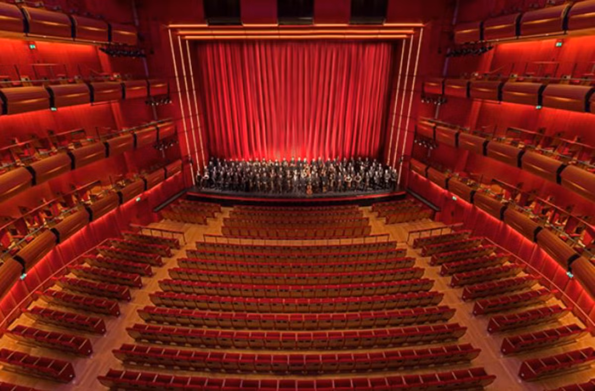 Phối cảnh bên trong nhà hát Opera trên hồ Đầm Trị