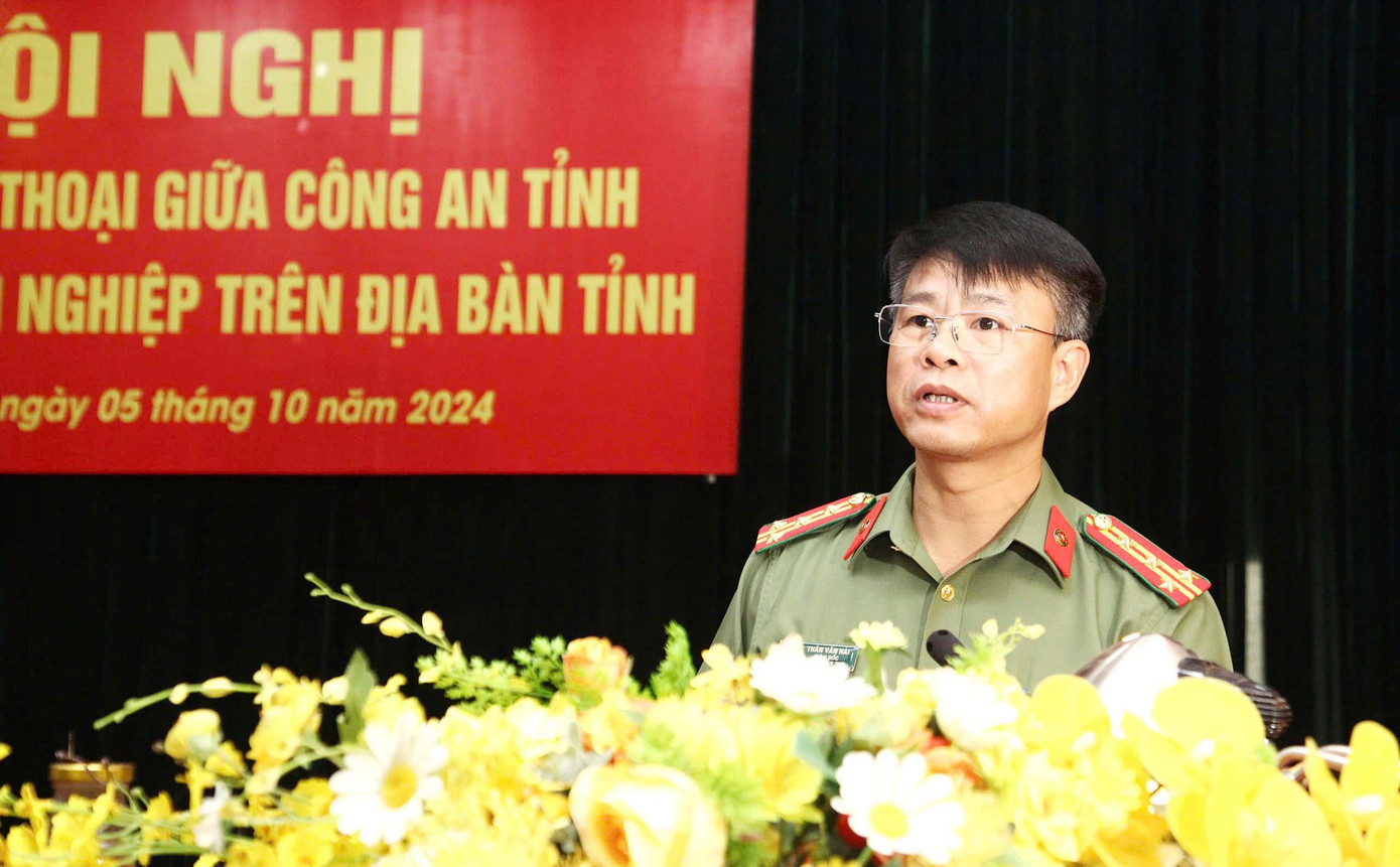 Đại tá Thân Văn Hải - Giám đốc Công an tỉnh phát biểu khai mạc hội nghị. Ảnh: Trường Khanh