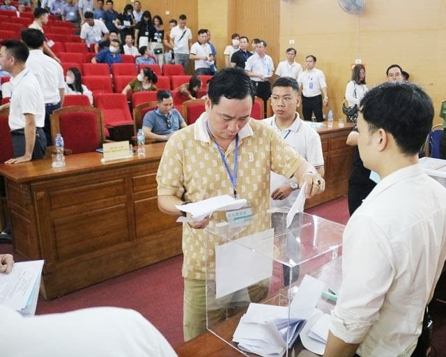 Phiên đấu giá đất tại huyện Quốc Oai ngày 13/10. Ảnh: Huyện Quốc Oai