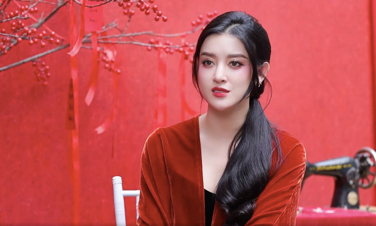 Theo Huyền My, trong cuộc sống không chỉ có tình yêu đôi lứa mà còn có gia đình, bạn bè, công việc. Cô cho rằng tình yêu phải do tự bản thân cảm nhận chứ không phải đến từ một người đàn ông. &quot;Tôi chưa bao giờ phụ thuộc cảm xúc vào người khác. Dù có người yêu hay không thì tôi vẫn cảm thấy hạnh phúc&quot;, cô nói.