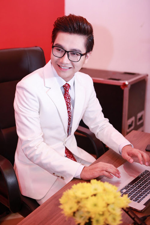 MC Công Tố: “Tôi chỉ nghe bằng 1 tai mấy năm qua“ ảnh 2