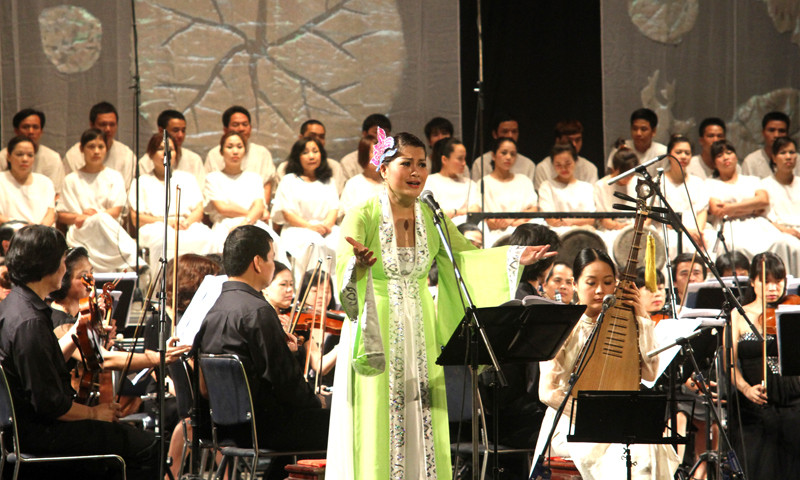 Lúc thoại, lúc ngâm thơ, lúc hát opera để thể hiện sự thăng trầm của nàng Kiều