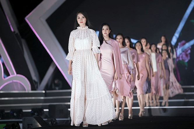 Công bố top 3 Người đẹp Thời trang và Người đẹp Tài năng ảnh 12