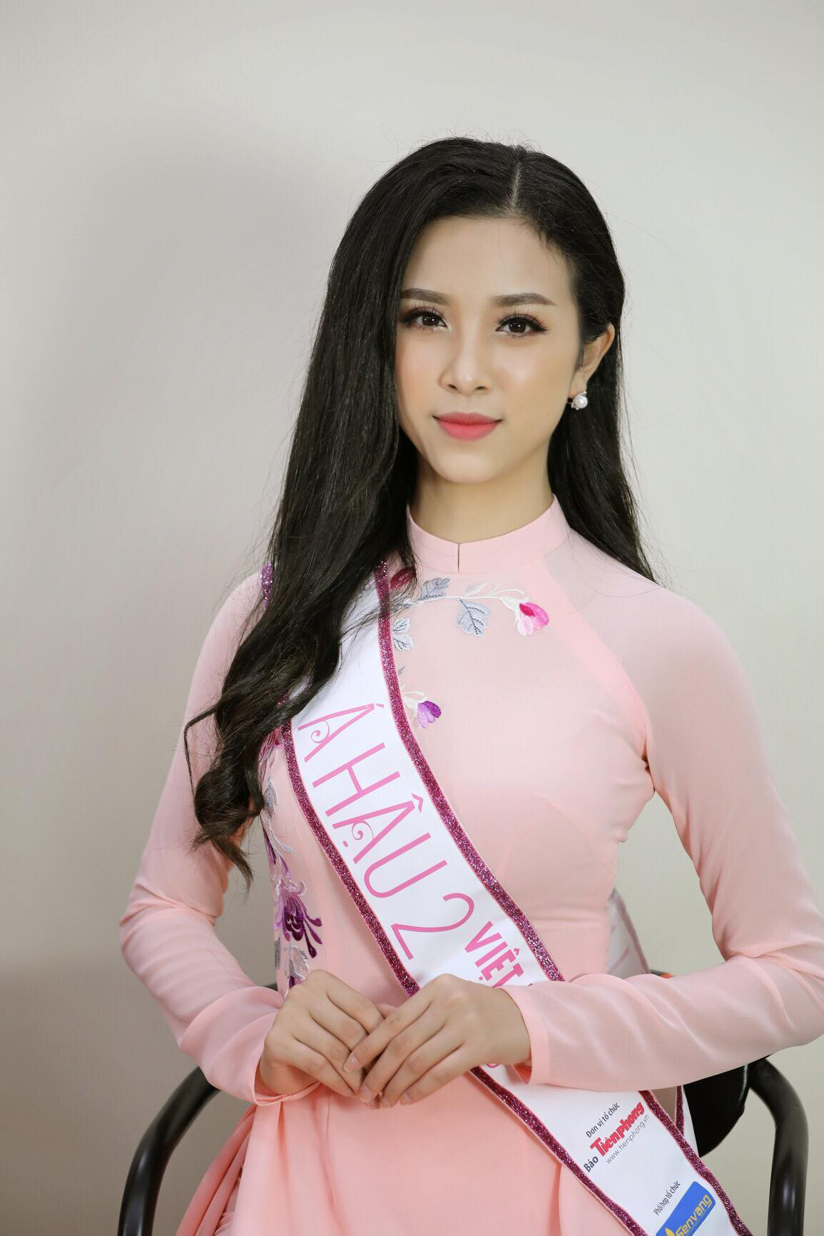 Á hậu 1 HHVN 2018 Bùi Phương Nga: 'Hoa hậu là người đẹp nhất' ảnh 10