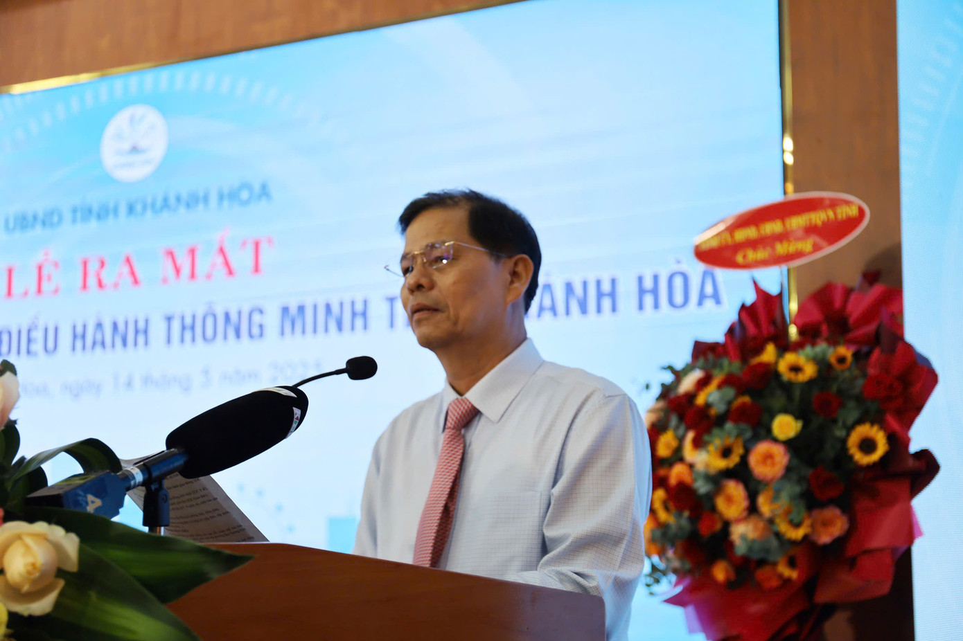 Ông Nguyễn Tấn Tuân - Chủ tịch UBND tỉnh Khánh Hòa, phát biểu tại buổi lễ.