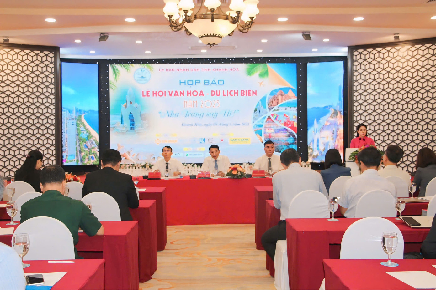 Tỉnh Khánh Hòa công bố kế hoạch tổ chức Lễ hội văn hóa - du lịch biển 2025. Tỉnh Khánh Hòa công bố kế hoạch tổ chức Lễ hội văn hóa - du lịch biển 2025.