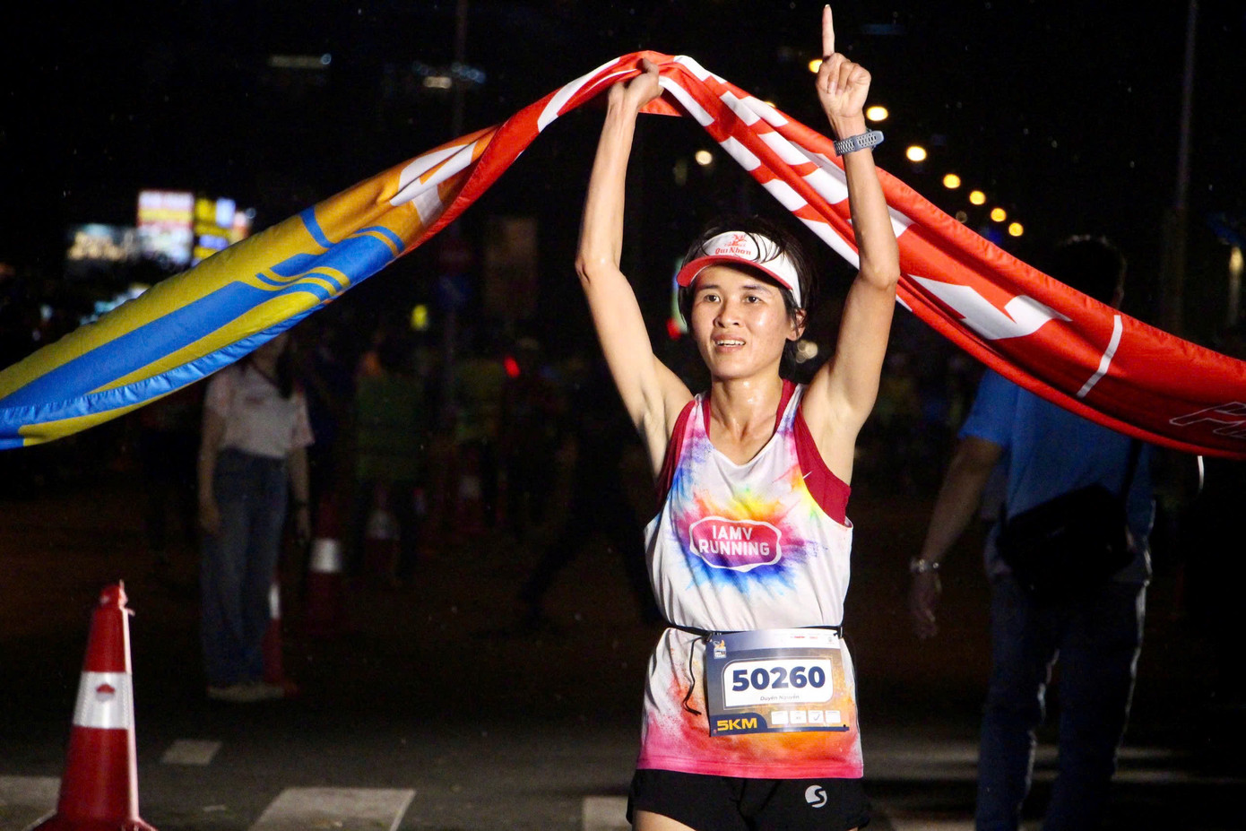 Vận động viên về nhất ở cự ly 5km nữ.