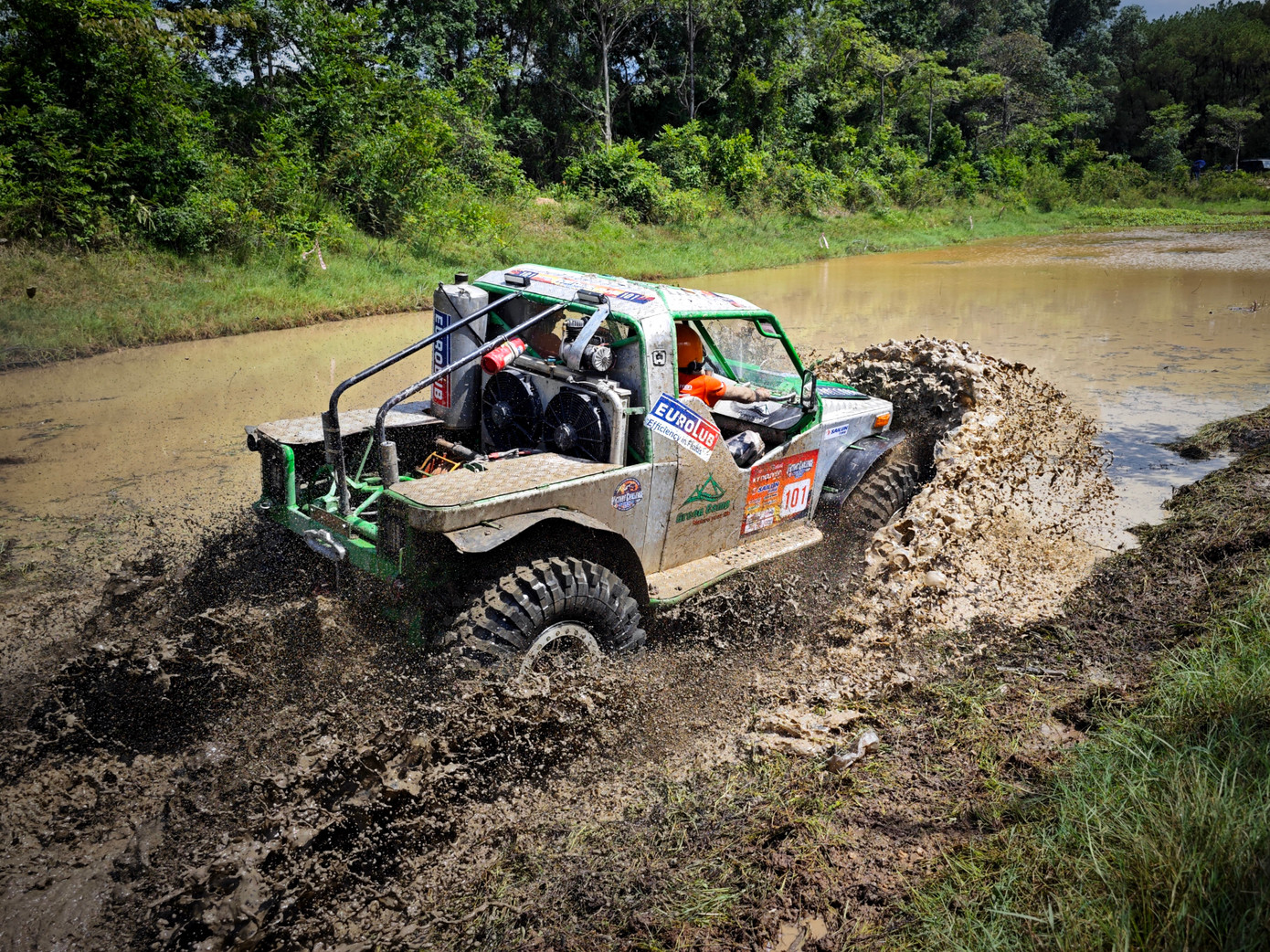 Giải đấu năm nay thu hút hơn 80 đội đua từ khắp các tỉnh, thành trong cả nước tham gia.