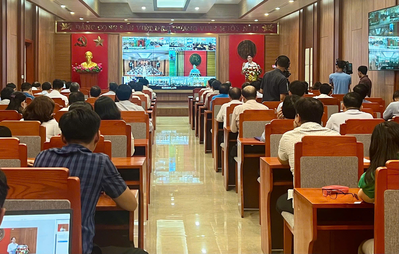 Hội nghị trực tuyến quán triệt thực hiện KPI. Hội nghị trực tuyến quán triệt thực hiện KPI.