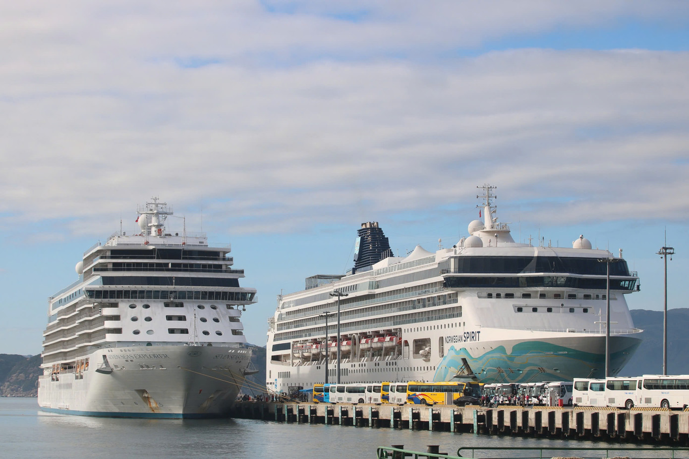 Dự kiến đến tháng 4 năm nay, Khánh Hòa sẽ đón khoảng hơn 14.600 lượt khách bằng tàu biển quốc tế. Dự kiến đến tháng 4 năm nay, Khánh Hòa sẽ đón khoảng hơn 14.600 lượt khách bằng tàu biển quốc tế.