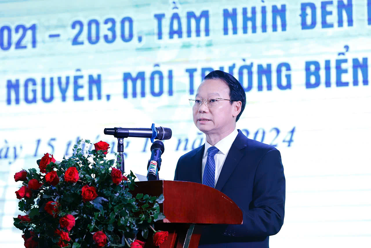 Ông Đỗ Đức Duy- Bộ trưởng Bộ Tài nguyên và Môi trường, phát biểu tại hội nghị.