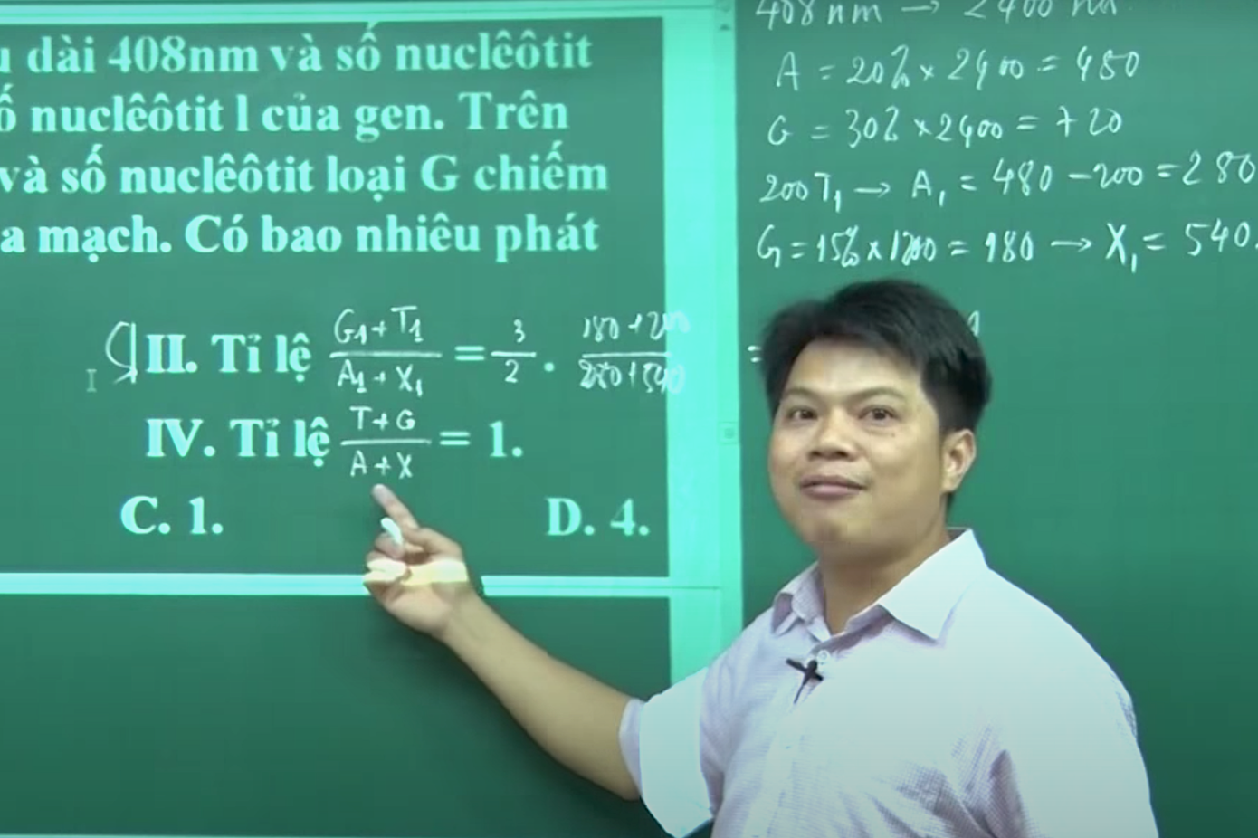 Thầy Phan Khắc Nghệ livetream ôn tập cho học sinh. Thầy Phan Khắc Nghệ livetream ôn tập cho học sinh.