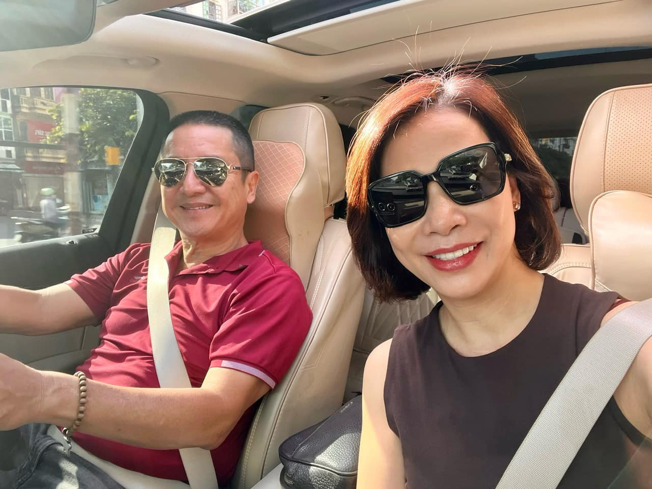 Dù đang hạnh phúc bên bạn gái kém 18 tuổi, NSƯT Chí Trung tuyên bố cả hai chỉ yêu chứ không cưới.